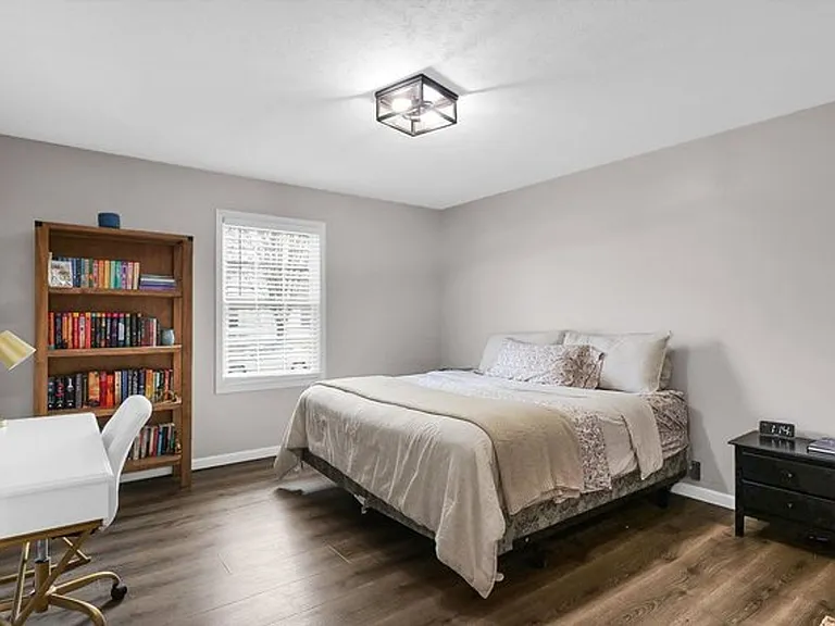 1601 Ogelthorpe Ave — Photo 10
