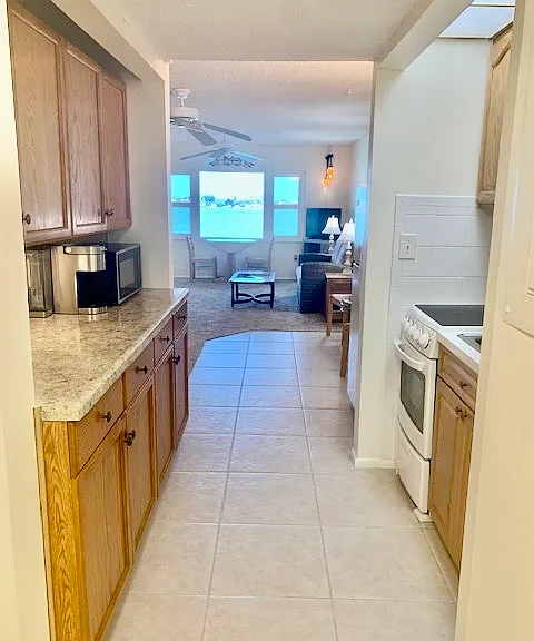 4750 Cove Cir #406 — Photo 14