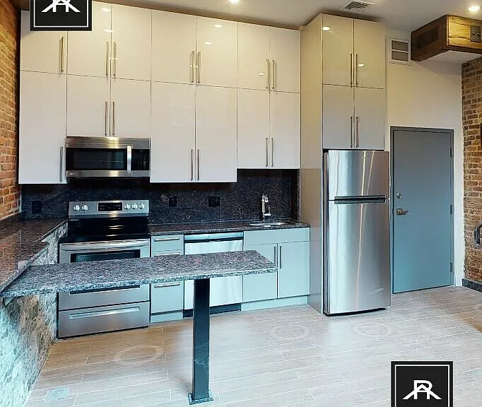 1028 Commonwealth Ave #104 — Photo 1