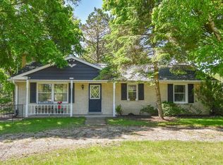 3575 Pleasant Valley Rd, West Bend, WI 53095