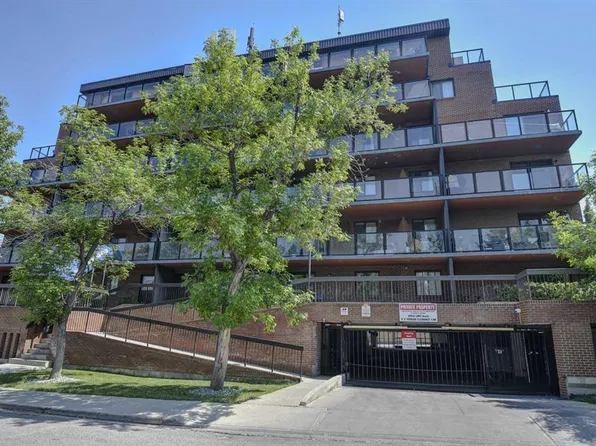 1900 W 25a St SW #204, Calgary, AB T3E 1Y5