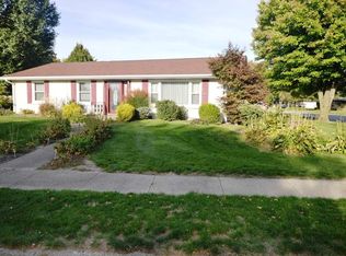 2 Kent Ct, Frankfort, IN 46041
