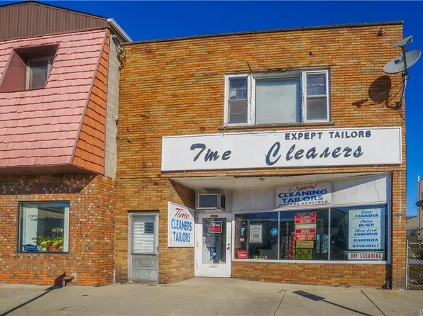 2526 Pine Ave, Niagara Falls, NY 14301