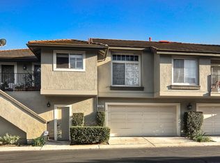 8288 E Oak Ridge Cir, Anaheim, CA 92808