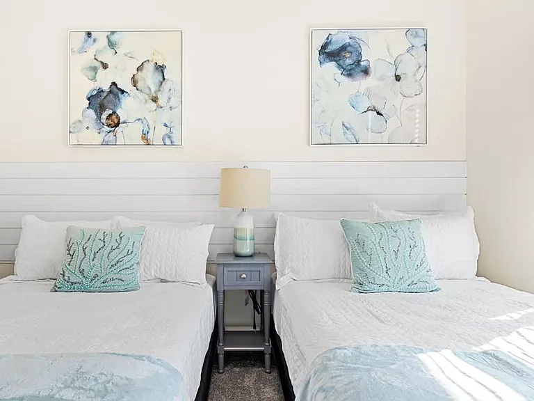 Bookmark Dr — Photo 23
