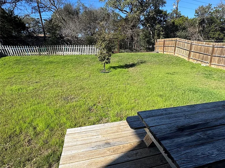 341 Mary Max Cir — Photo 9