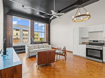 101 N Chestnut St APT 13, Winston Salem, NC, 27101