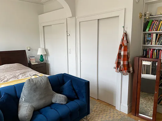 Rented by Charlie 99 LLC | media 17