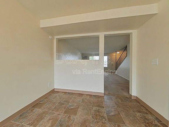 3rd image of 906 21st Ave SW