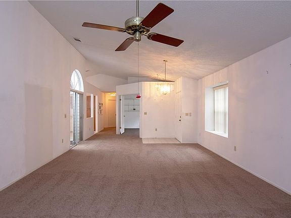 3rd image of 2640 Attleboro Pl