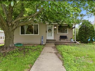 310 N Pine St, New London, IA 52645