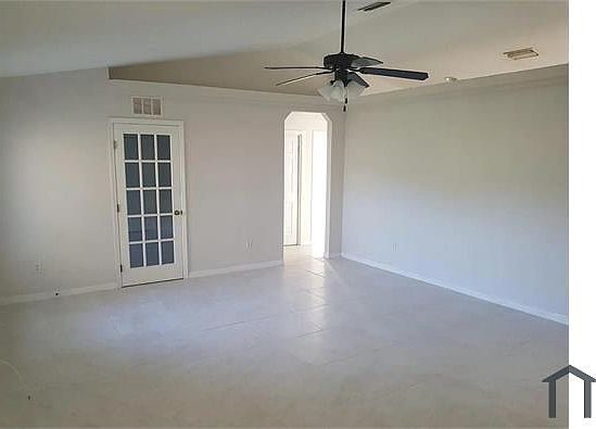 4th image of 12194 SE 101st Ct