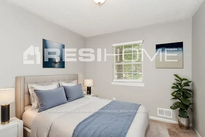 403 River Chase Dr — Photo 11