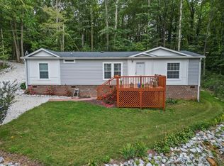 122 Candy Ln, Westminster, SC 29693