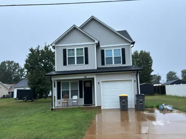 108 Oak Grove St, Kannapolis, NC 28081