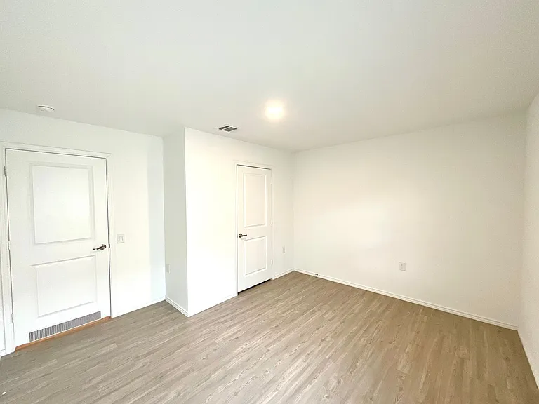 615 Bean Bnd — Photo 12