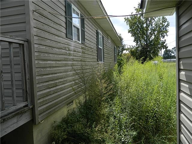 2nd image of 870 Copeland Rd