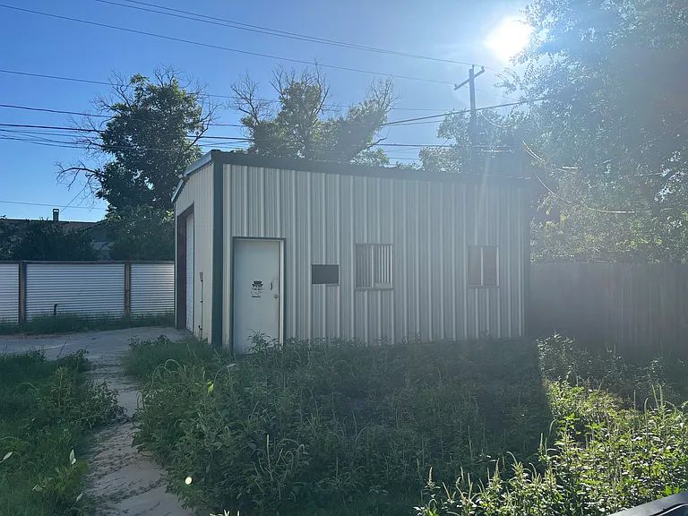 209 N Bishop St — Photo 17