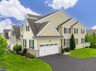 2004 Pleasant Valley Dr, Lansdale, PA 19446