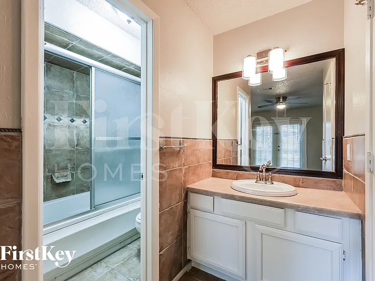 1800 Chittam Dr — Photo 10