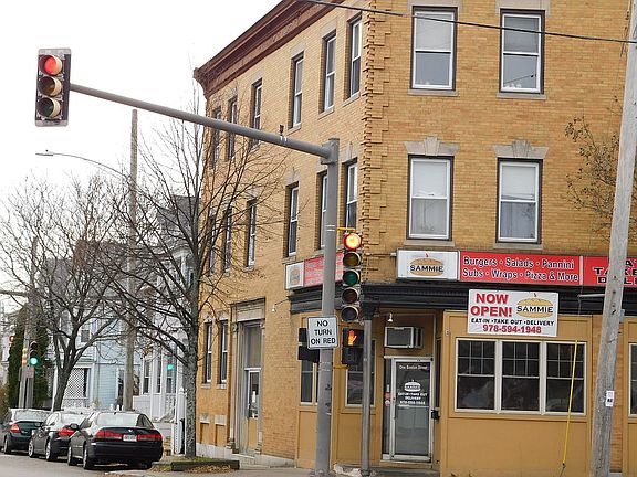 3rd image of 412 Essex St