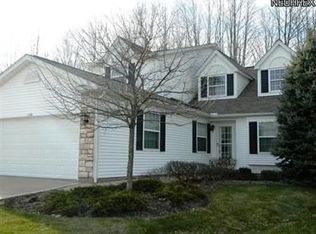 1120 Dorset Ct, Aurora, OH 44202