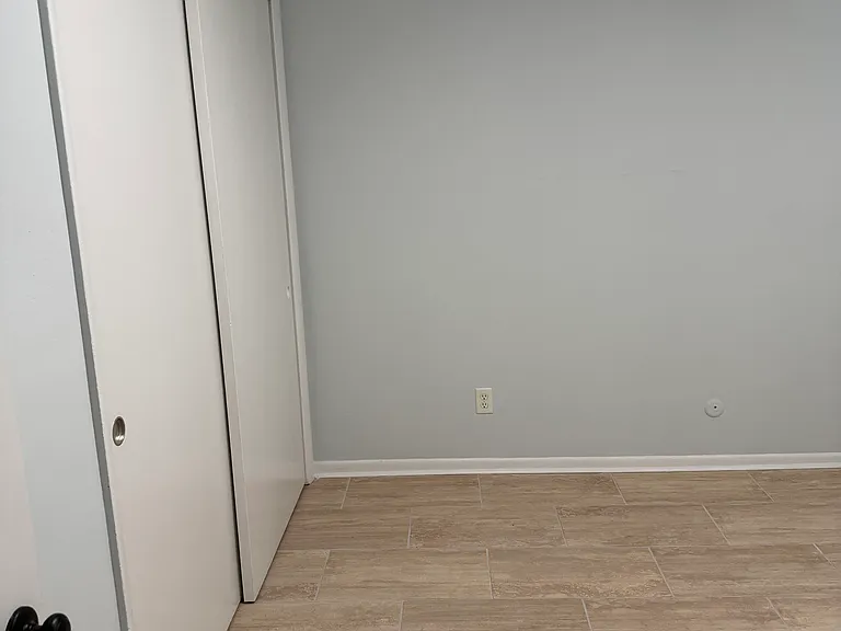 105 South Ave — Photo 4
