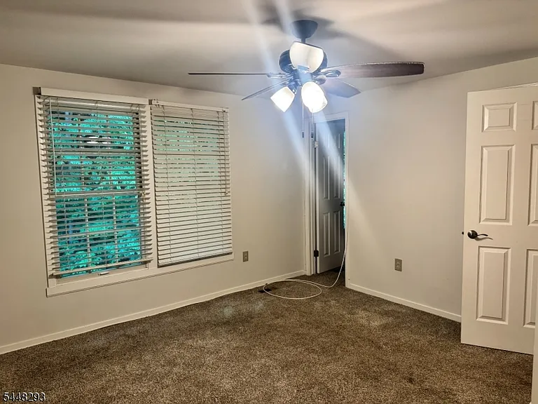 29 Cambridge E — Photo 11