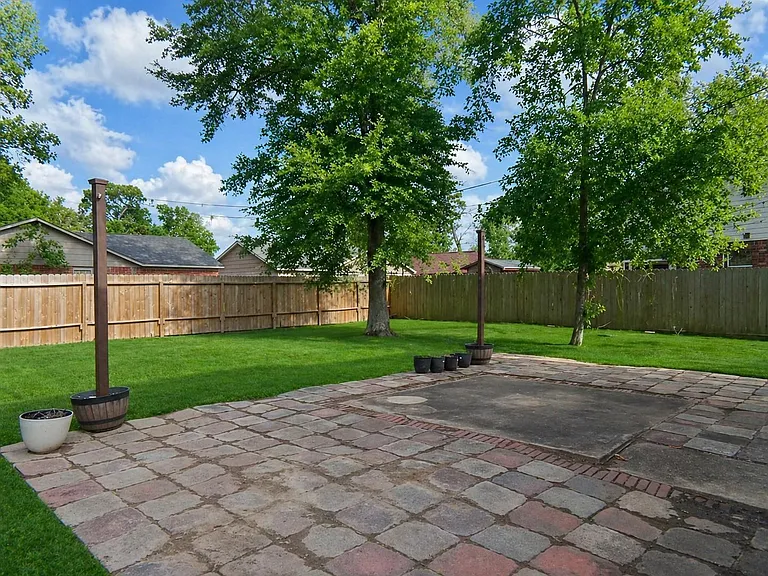 16810 Deck Ct — Photo 31