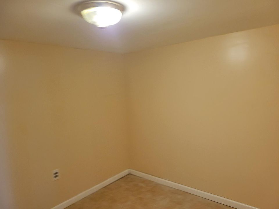 2nd image of 14900 81st St