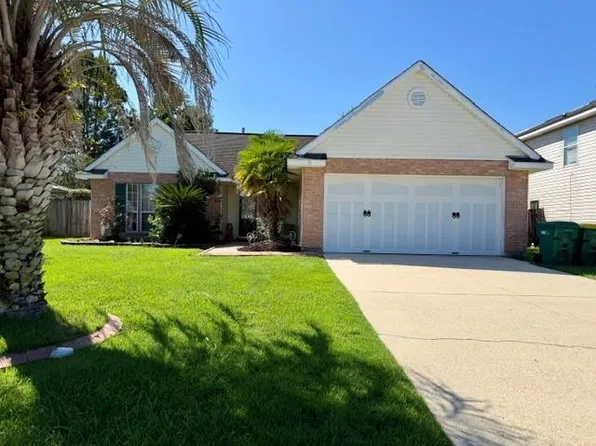 5447 Clearpoint Dr, Slidell, LA 70460