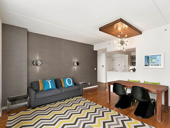 4th image of 85 Smith St #9E