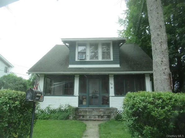 72 Waterstone Road, Greenwood Lake, NY 10925