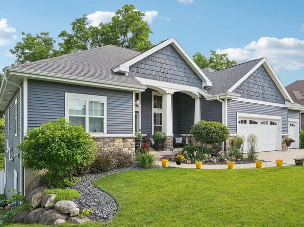 809 Maple Drive, Mount Horeb, WI 53572