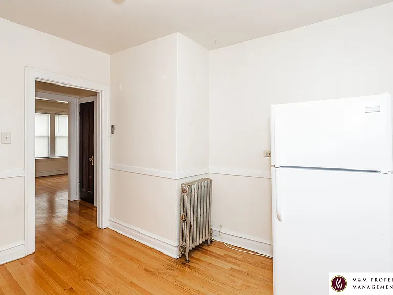 327 Harrison St — Photo 5