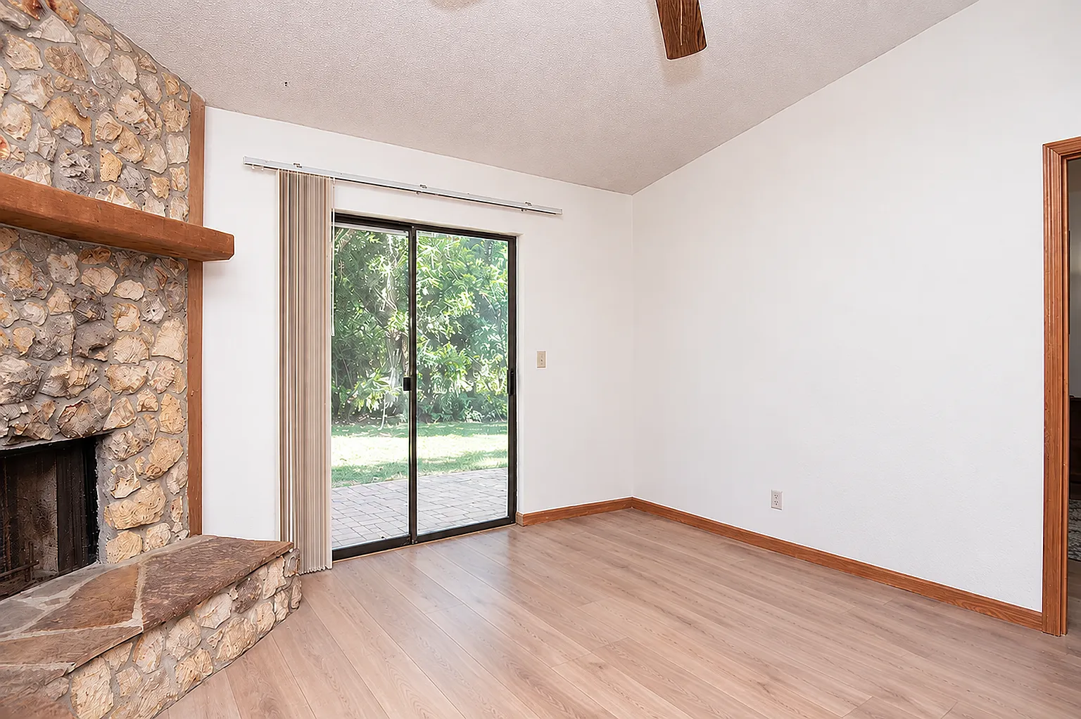 823 Sugar House — Photo 3