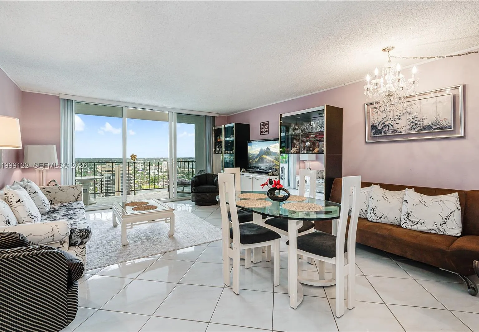 Parker Plaza Estates Cond — Photo 4