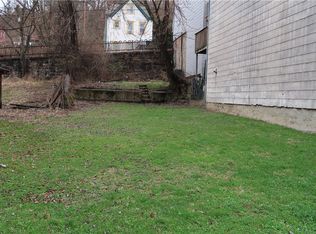 1310 Stranmore St, Pittsburgh, PA 15212