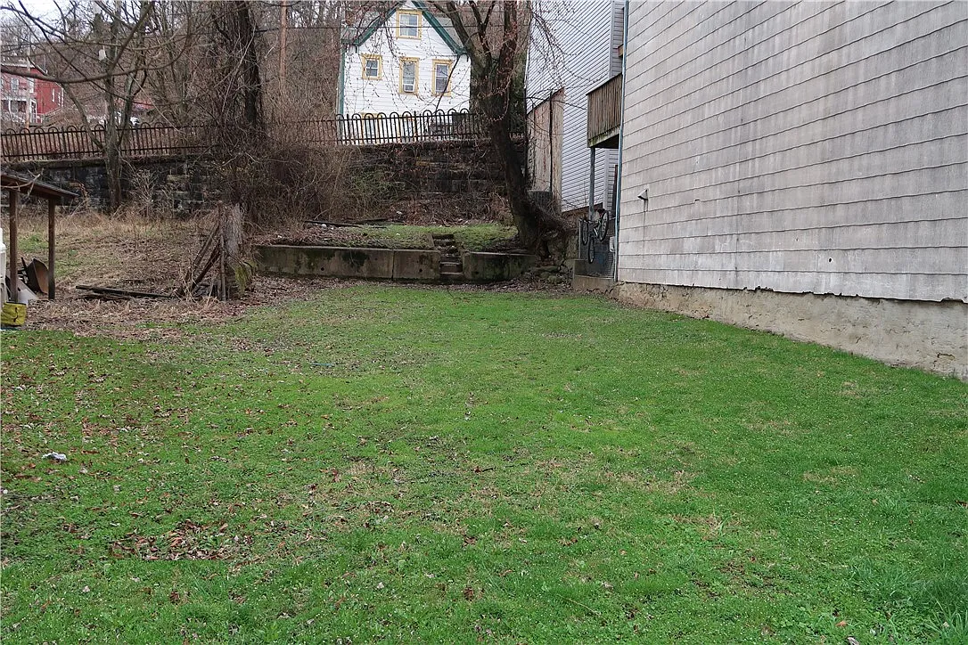 1310 Stranmore St photo 1