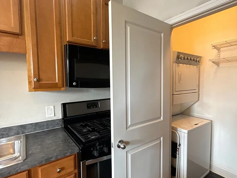 534 Oakland Ave — Photo 9