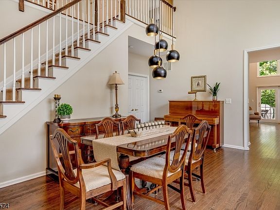 5th image of 18 Wyckoff Way
