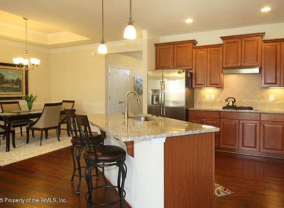 3rd image of 3905 Lord Dunmore Dr