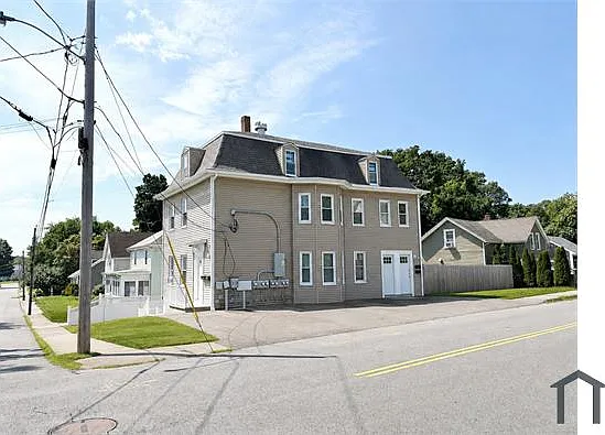 25 Clinton St #3