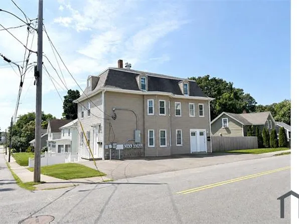 25 Clinton St APT 3, Taunton, MA 02780
