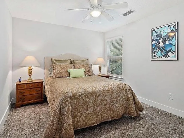 1514 Flagler Ave — Photo 4