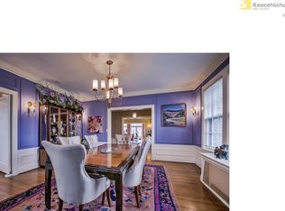 5939 Overhill Rd, Mission Hills, KS 66208