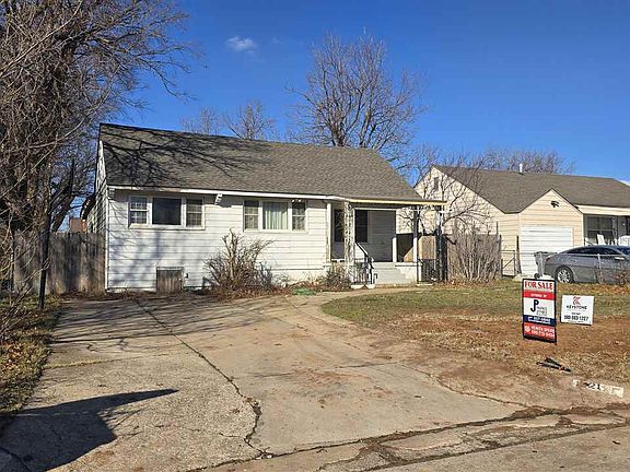 2nd image of 1921 NW Oak Ave