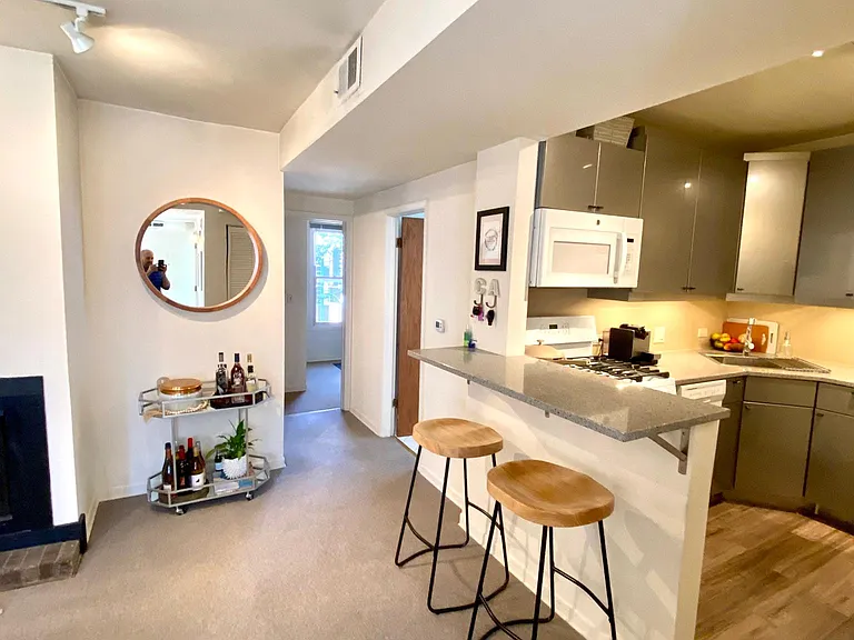 1913 N Cleveland Ave #2 — Photo 4