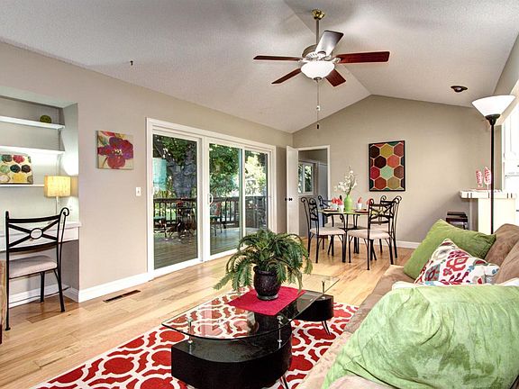 5th image of 3490 Bruckner Cir
