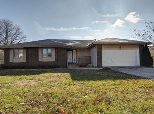 3200 W Wayland St, Springfield, MO 65807